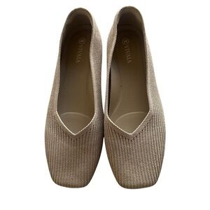 Vivaia Square-Toe V-Cut Flats (Margot™ 2.0) Tan‎ size 38/7.5
